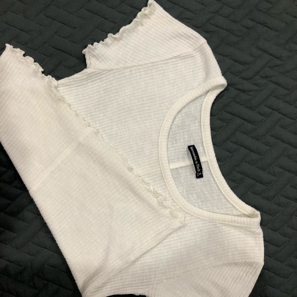 Abercrombie & Fitch Women’s blouse